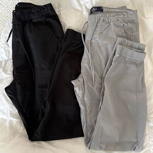 Set of 2 Hollister Gray and Black Men’s Jogger Pants size Extra Small, Air Dry